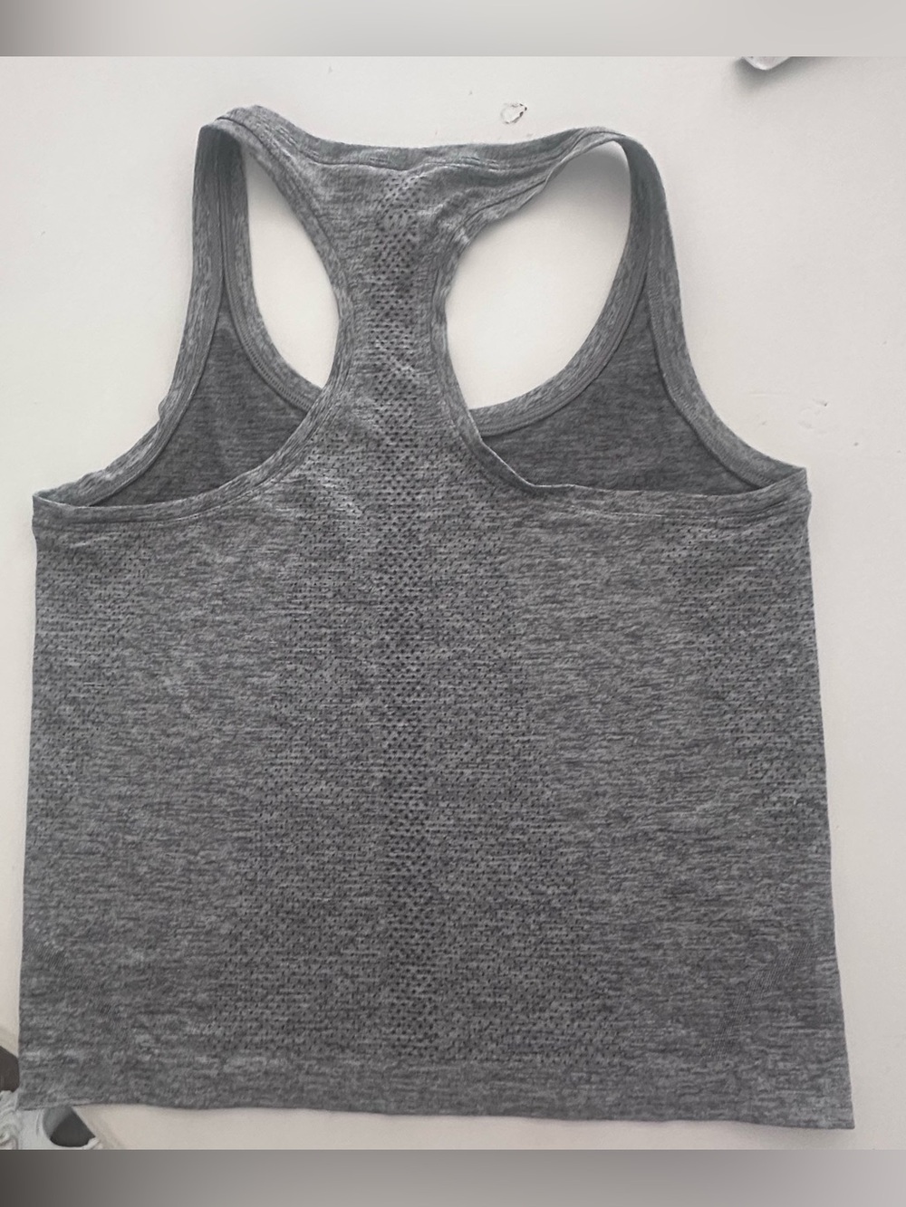 Lululemon Swiftly Tech RB Tank 2.0 Race Length 6 like new